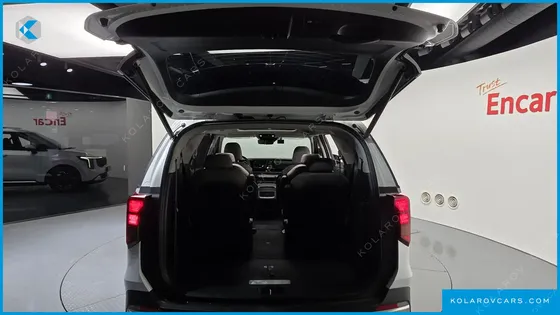 KIA CARNIVAL 9-SEATER NOBLESSE