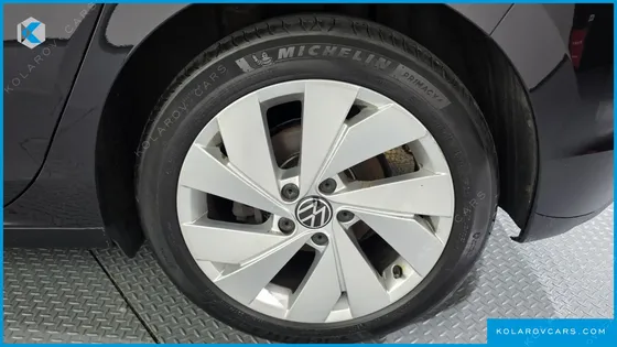 VOLKSWAGEN GOLF 2.0 TDI PREMIUM