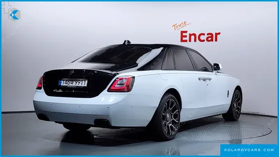 ROLLS ROYCE GHOST 6.7 V12 BLACK BADGE
