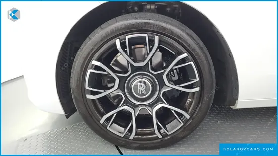 ROLLS ROYCE GHOST 6.7 V12 BLACK BADGE