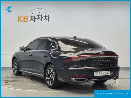 HYUNDAI GRANDEUR PREMIUM