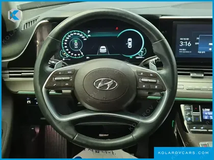 HYUNDAI GRANDEUR PREMIUM