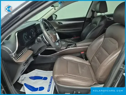 HYUNDAI GRANDEUR PREMIUM