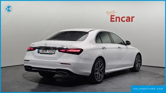 MERCEDES E-CLASS E220D 4MATIC AMG LINE