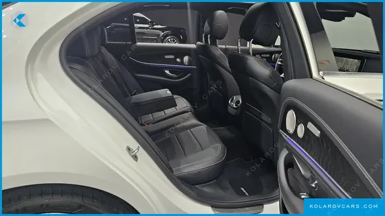 MERCEDES E-CLASS E220D 4MATIC AMG LINE