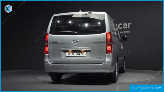 HYUNDAI STAREX VAN 5-SEATER