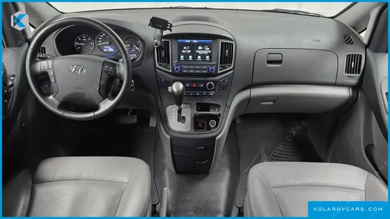 HYUNDAI STAREX VAN 5-SEATER