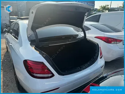 MERCEDES E-CLASS E300E 4MATIC EXCLUSIVE