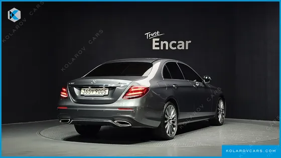 MERCEDES E-CLASS E300 4MATIC AMG LINE