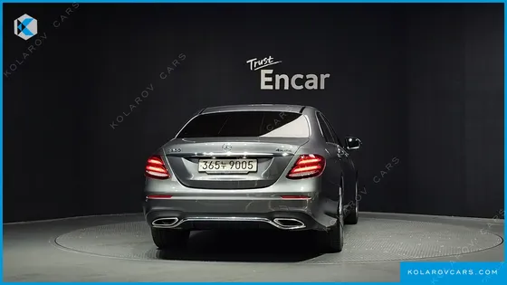 MERCEDES E-CLASS E300 4MATIC AMG LINE