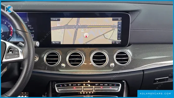MERCEDES E-CLASS E300 4MATIC AMG LINE