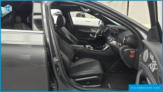 MERCEDES E-CLASS E300 4MATIC AMG LINE