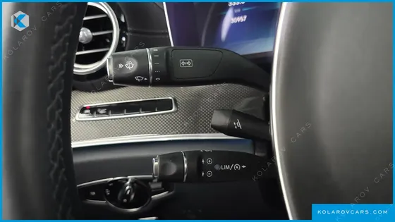 MERCEDES E-CLASS E300 4MATIC AMG LINE