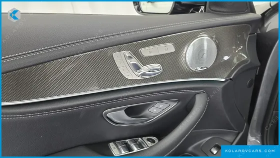MERCEDES E-CLASS E300 4MATIC AMG LINE