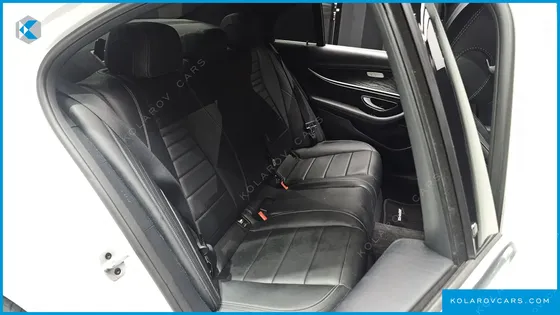 MERCEDES E-CLASS E220D 4MATIC AMG LINE