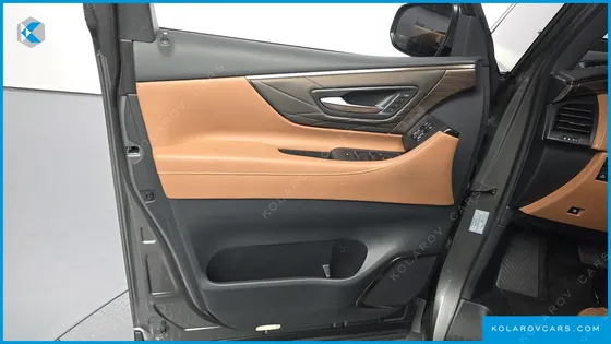 TOYOTA ALPHARD 2.5 HEV EXECUTIVE AWD