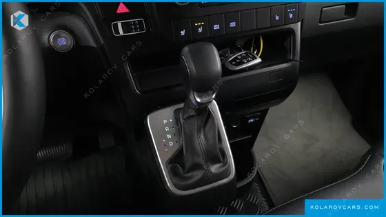 HYUNDAI STARIA DISABILITY SUPPORT CAR