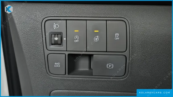 HYUNDAI STARIA 4WD LOUNGE 7-SEATER