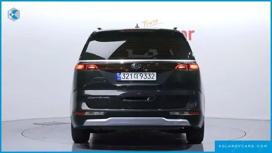 KIA CARNIVAL 9-SEATER PRESTIGE