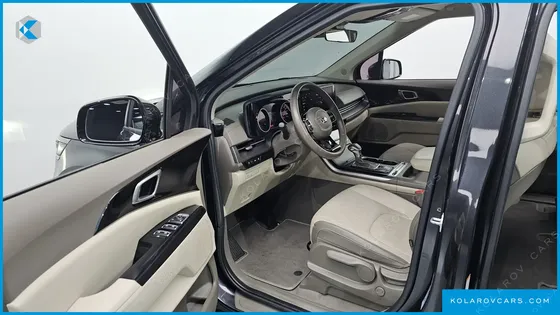KIA CARNIVAL 9-SEATER PRESTIGE