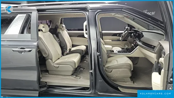 KIA CARNIVAL 9-SEATER PRESTIGE