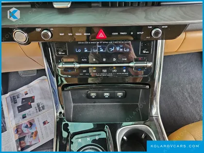 KIA CARNIVAL 9-SEATER NOBLESSE