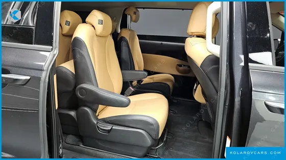 KIA CARNIVAL GASOLINE 9-SEATER NOBLESSE