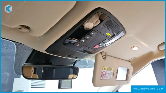 KIA CARNIVAL GASOLINE 9-SEATER NOBLESSE