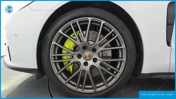 PORSCHE PANAMERA 2.9 AWD E-HYBRID PLATINUM EDITION