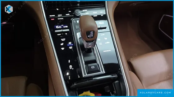 PORSCHE PANAMERA 2.9 AWD E-HYBRID PLATINUM EDITION