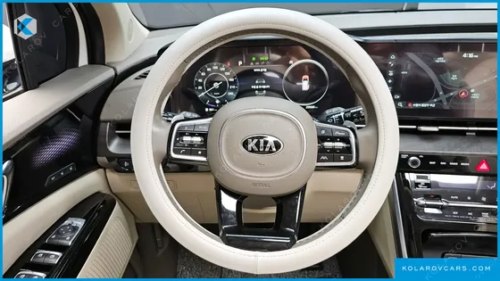 KIA CARNIVAL 9-SEATER SIGNATURE