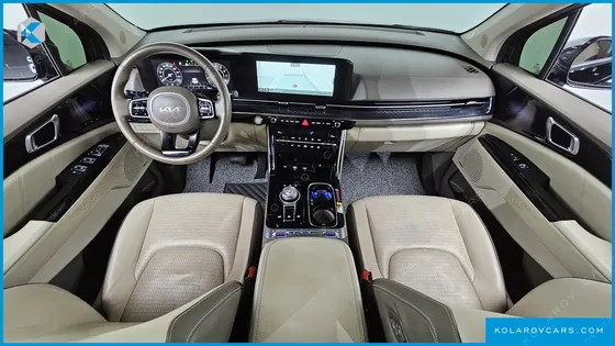KIA CARNIVAL GASOLINE 7-SEATER HI-LIMOUSINE
