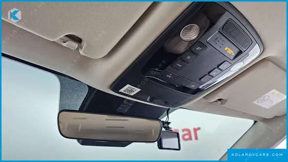 KIA CARNIVAL 9-SEATER PRESTIGE
