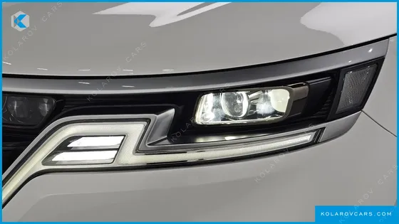 KIA CARNIVAL 9-SEATER PRESTIGE