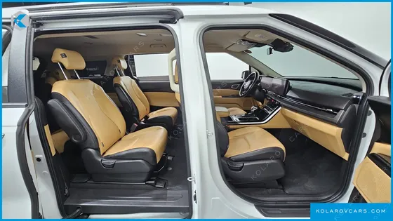 KIA CARNIVAL 9-SEATER PRESTIGE