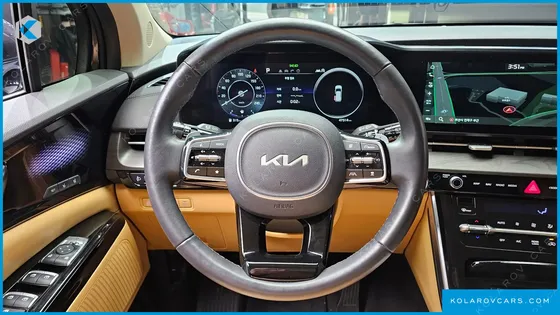 KIA CARNIVAL 9-SEATER SIGNATURE