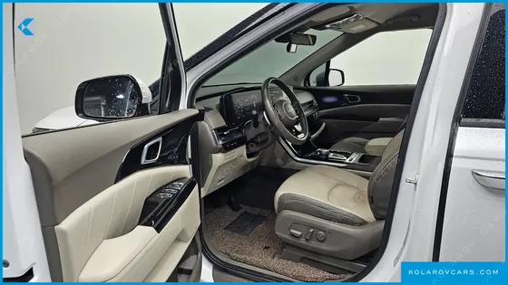 KIA CARNIVAL 7-SEATER HI-LIMOUSINE