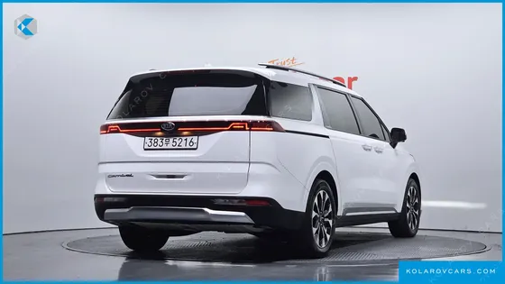 KIA CARNIVAL 9-SEATER SIGNATURE