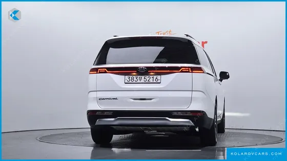 KIA CARNIVAL 9-SEATER SIGNATURE