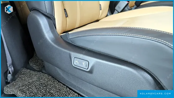 KIA CARNIVAL 9-SEATER SIGNATURE
