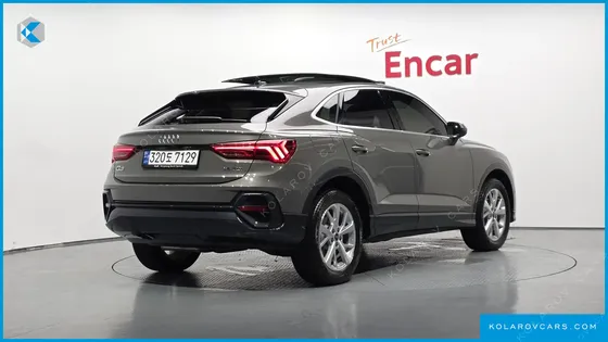 AUDI Q3 35 TDI PREMIUM SPORTBACK