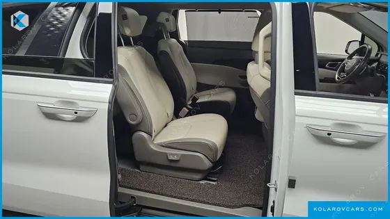 KIA CARNIVAL GASOLINE 9-SEATER NOBLESSE