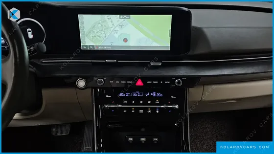 KIA CARNIVAL GASOLINE 9-SEATER NOBLESSE