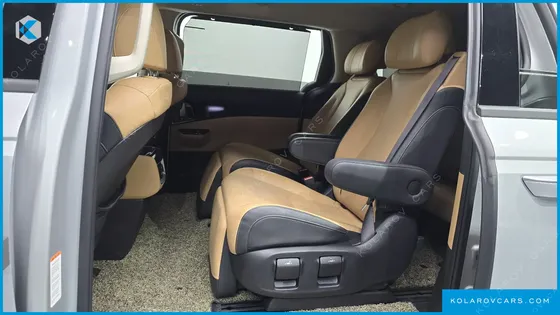 KIA CARNIVAL 7-SEATER SIGNATURE