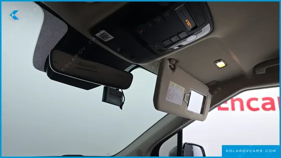 KIA CARNIVAL 7-SEATER SIGNATURE