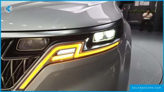 KIA CARNIVAL 7-SEATER SIGNATURE
