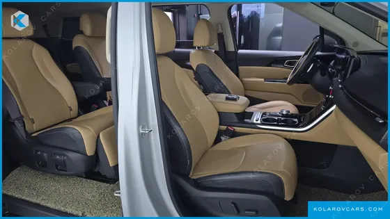KIA CARNIVAL 7-SEATER SIGNATURE