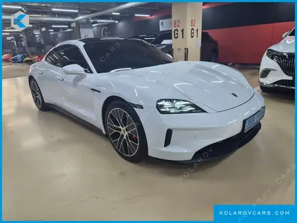 PORSCHE TAYCAN 4S