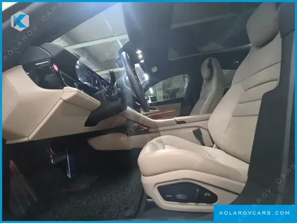 PORSCHE TAYCAN 4S