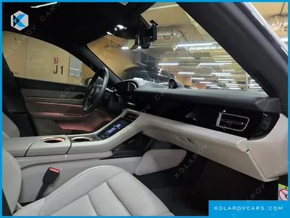 PORSCHE TAYCAN 4S CROSS TURISMO